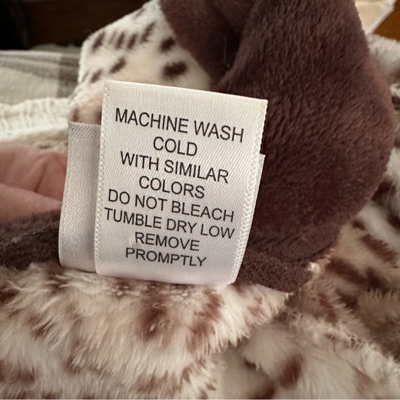 NATORI Animal Print Snow Leopard Plush Long Wrap Robe Loungewear Neutral Size XL - Picture 15 of 16